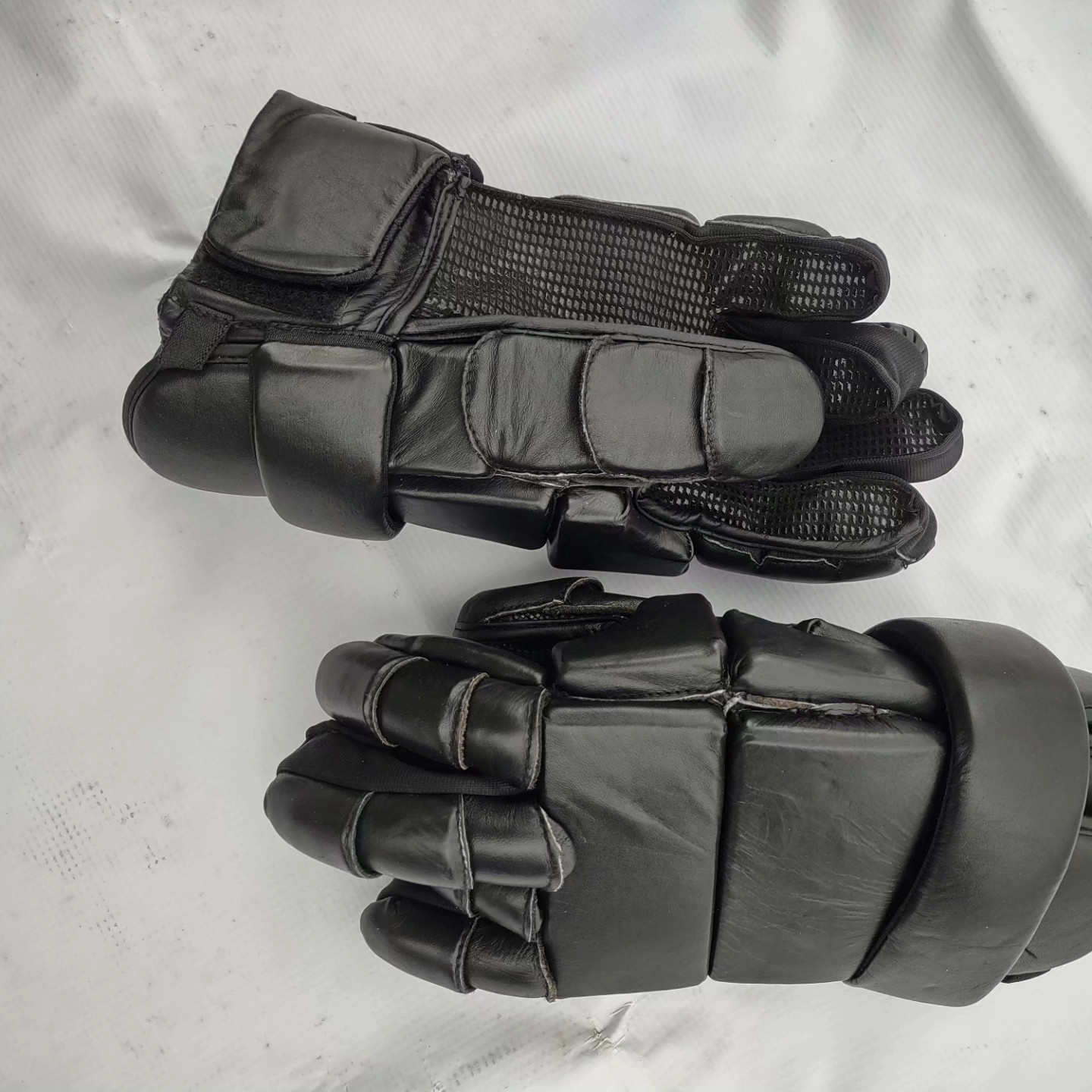 Black Dragon HEMA Gloves - Sword Gear